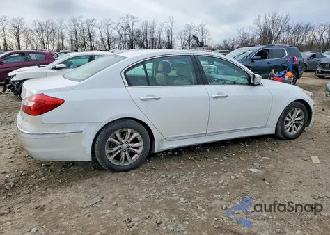 2012 Hyundai Genesis 3.8L z USA, uszkodzony, nr VIN KMHGC4DD0CU177585